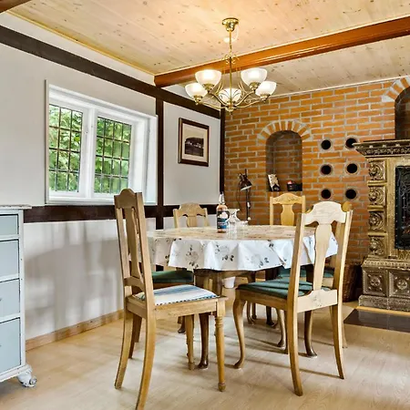 Lovely Home In Augustenborg With Wifi *